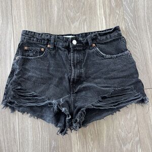 🍀 Zara Distressed Black Denim Shorts